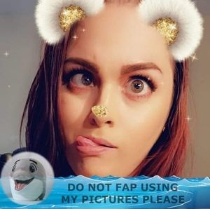 Meet your Posher, Becca